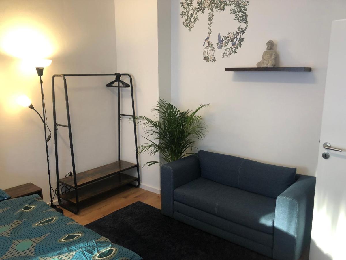 Gruene Oase Mit Balkon I Eg Appartement Duisburg Buitenkant foto