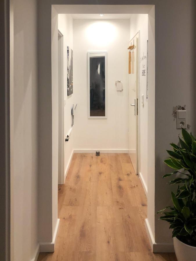 Gruene Oase Mit Balkon I Eg Appartement Duisburg Buitenkant foto